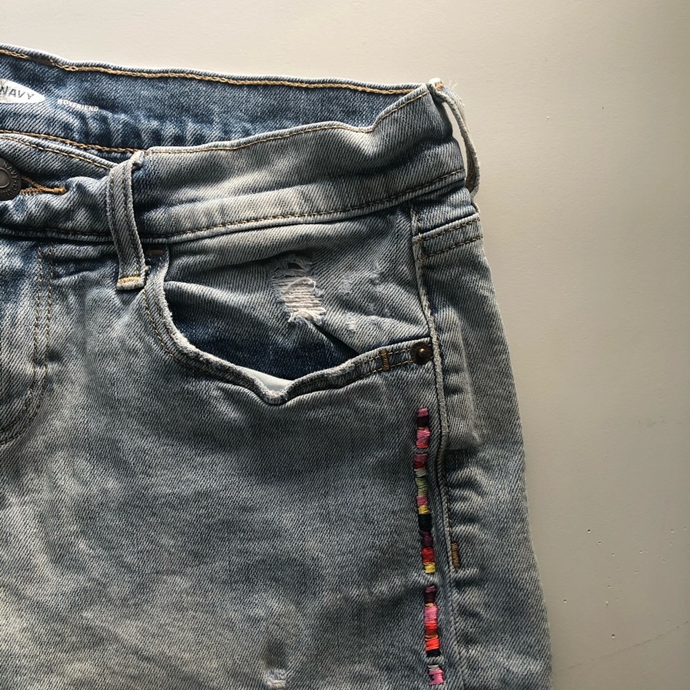 Old Navy Boyfriend Shorts - Picture 2 of 5